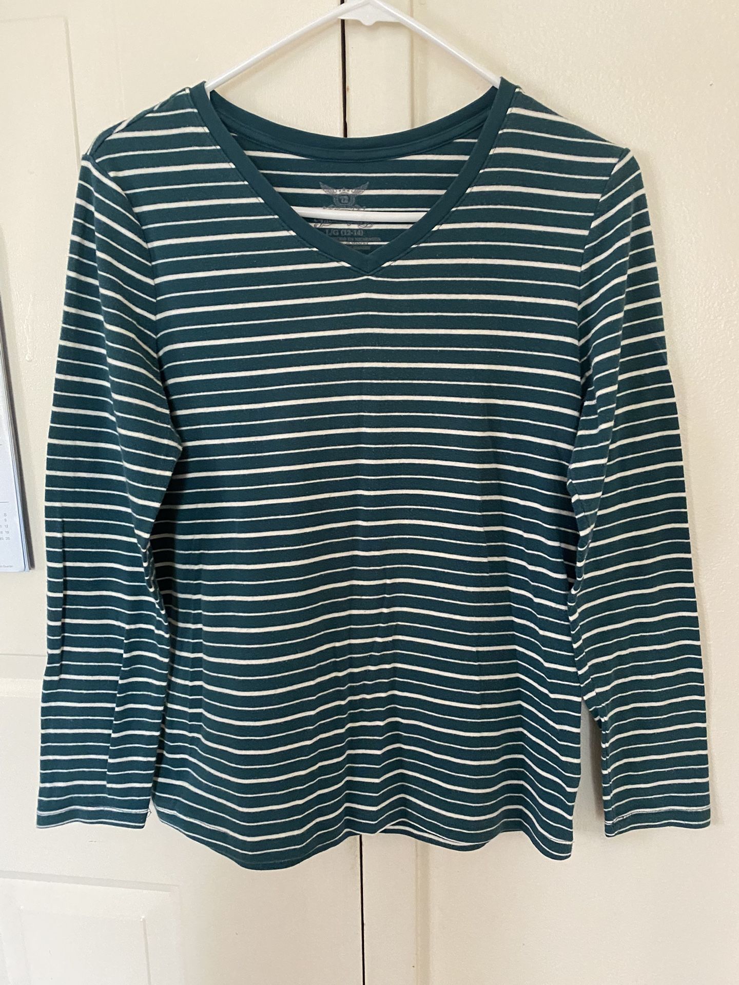 Women’s T- Shirt.