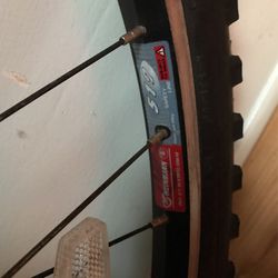 Weinmann  519 Aluminum Alloy, Black Sidewall Rim & Kenda Tire