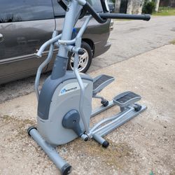 Cardio Eleptical Machine In Good Working Condition 