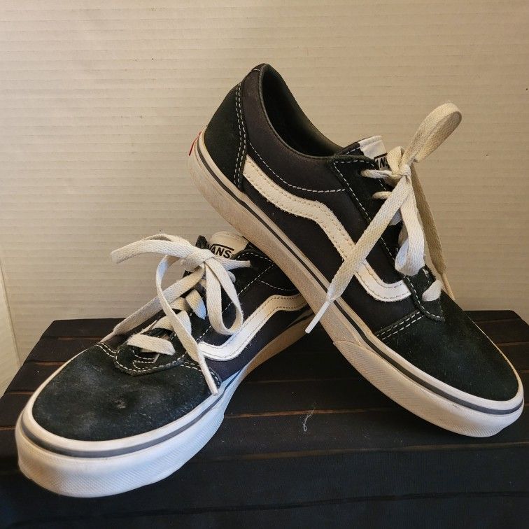 Vans Kids Youth Sz 4 Old Skool Black White Classic Skate Shoes Sneakers