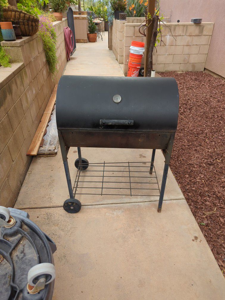 Smoker/BBQ 29" Grill Surface 