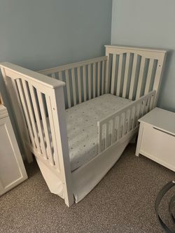 Pottery Barn Kendall Crib $400 - Simply white pottery barn Kendall crib with toddler bed conversion kit