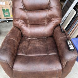 Recliner And Lift Chair 