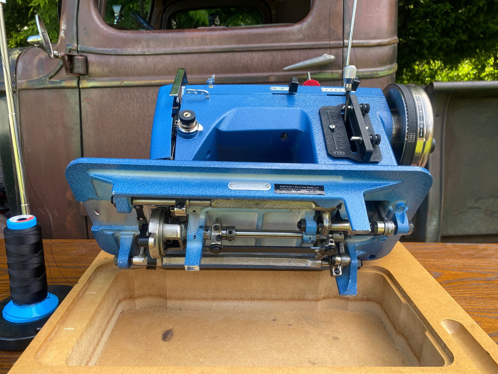 Like new sale Sailrite LSZ1 Sewing machine plus extras for Sale in