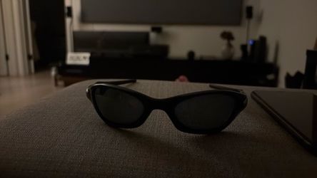 Oakley  valve 1.0