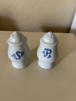 Pfaltzgraff Yorktowne Salt & Pepper