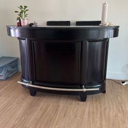 Large Heavy Bar, Broken Drawer