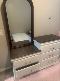 free dresser with mirror