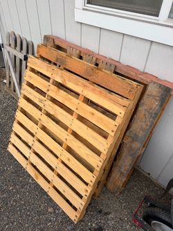3 Pallets