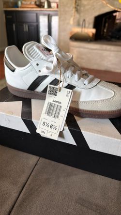 Adidas Sambas