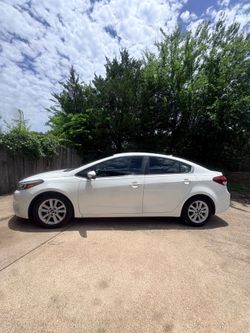 2017 KIA Forte5