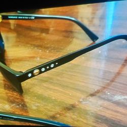 Versace glasses for a iphone only trade