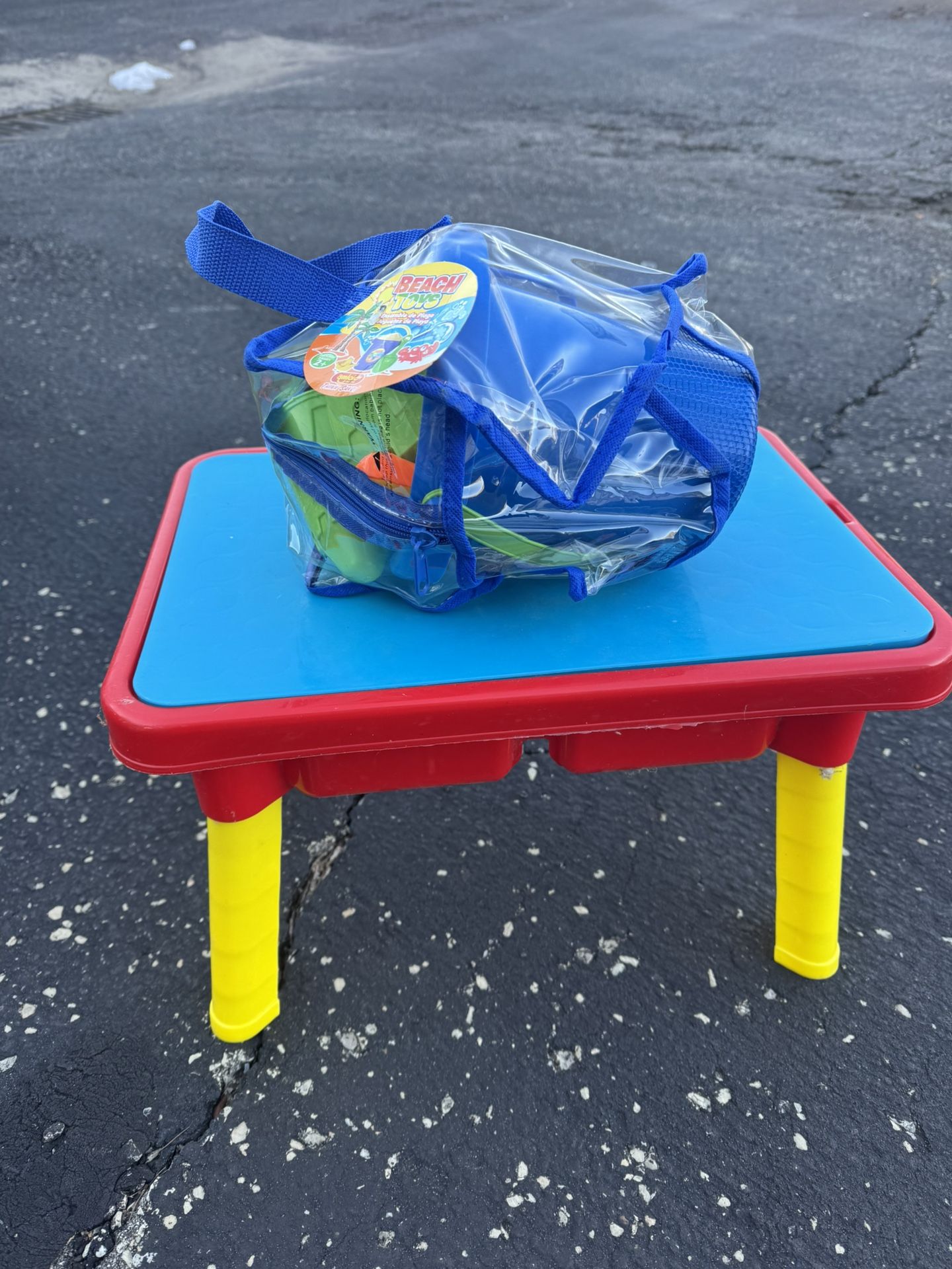 Kids Small Water And Sand Table With Toys