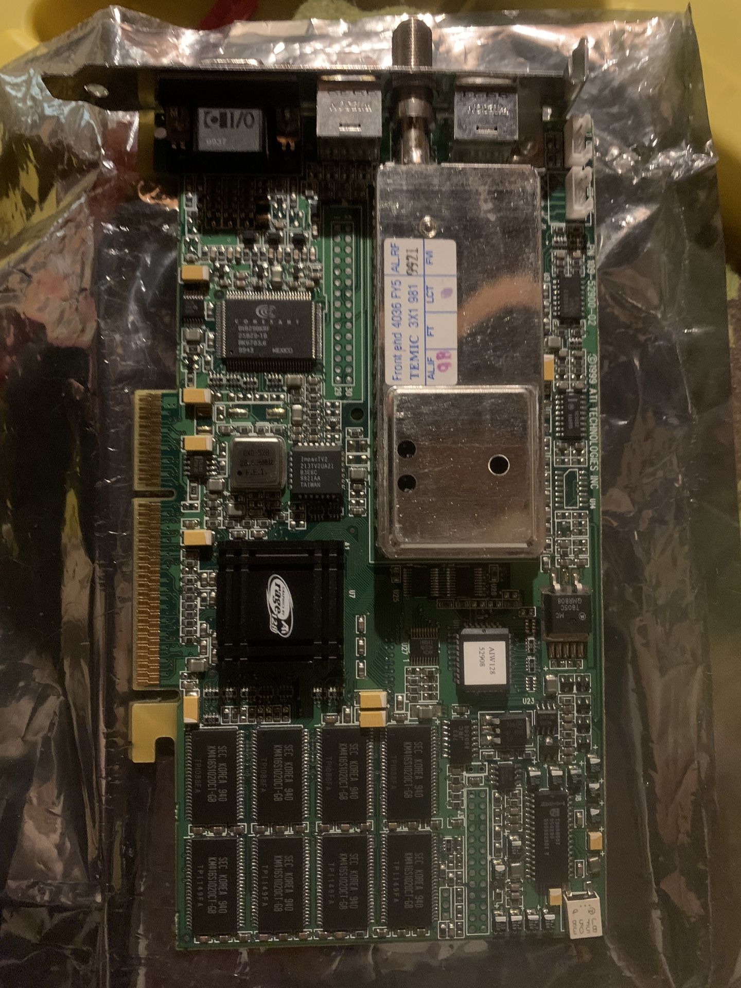 ATI Rage 128 VGA CATV A/V AGP Graphics Video Card