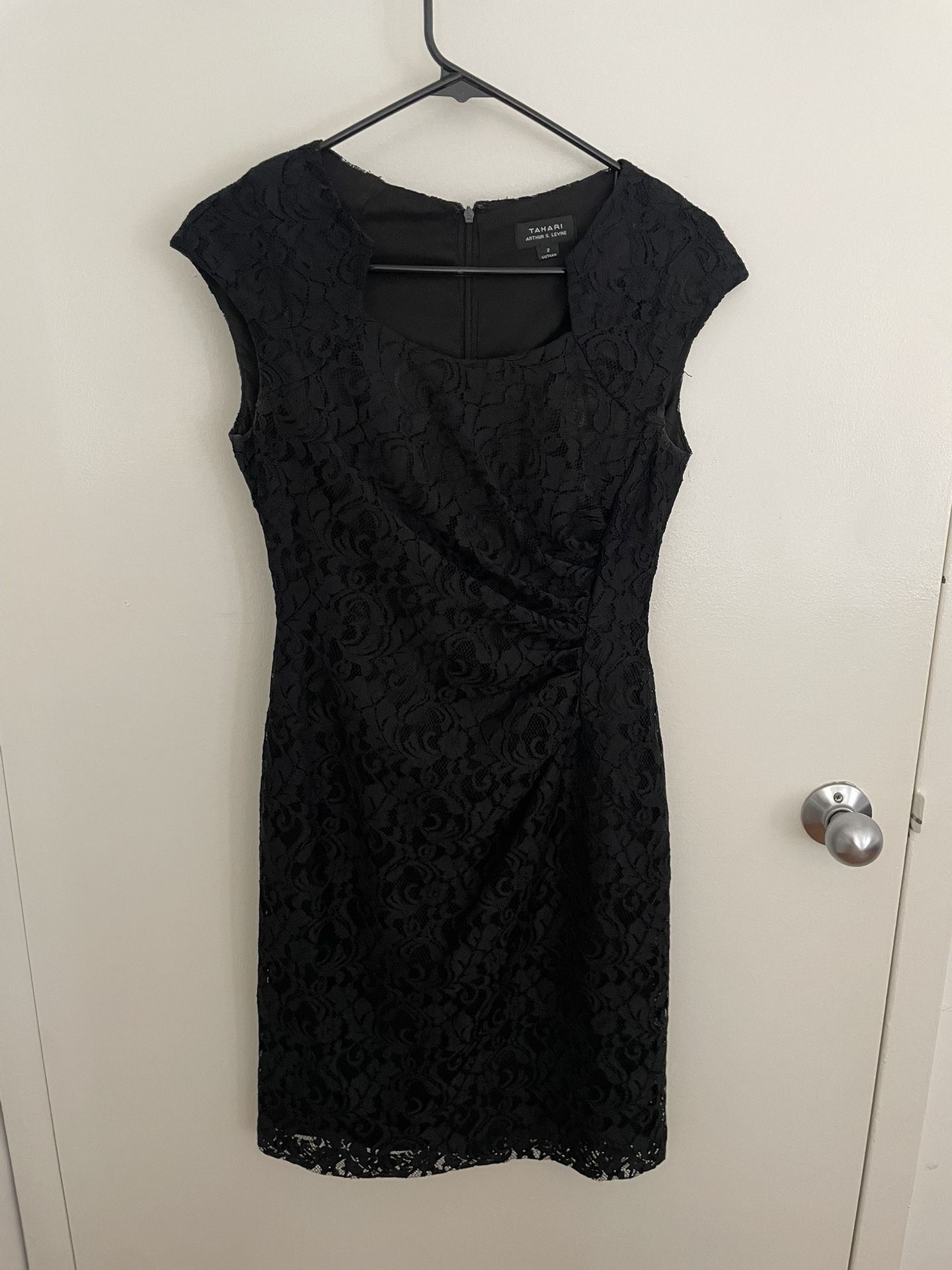 Tahari dress - Dark Blue - size 2 (Brand new!)