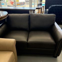 Brand New Leather Sets @ FURNITURE LOVE ❤️ Same Day Delivery , No Interest Payments !!!