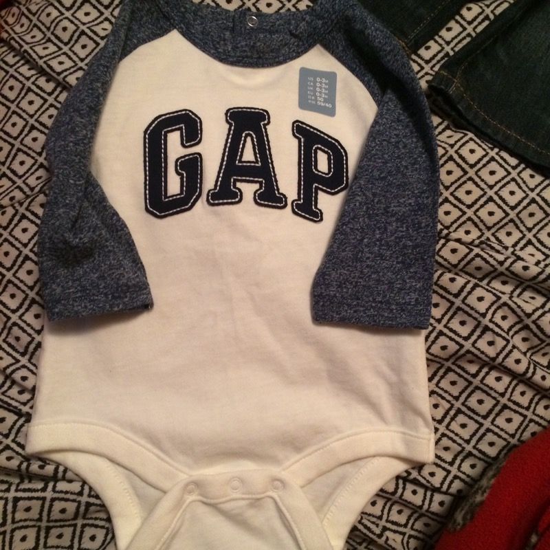 Blue n white gap onesie size 0-3 month