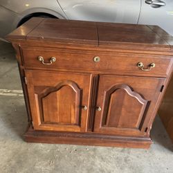 Pennsylvania House Cabinet 