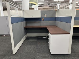 Haworth Compose Cubicle (Cherry - 6'D x 6'W x 66"H)