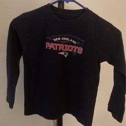  Boys New England Patriot Long Sleeve T Shirt Looks Like A Size 10-12