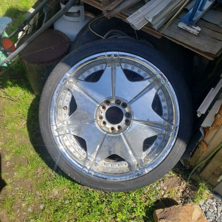 Tire w/rim