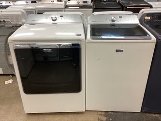 Maytag Top Load Washer and Electric Dryer Set