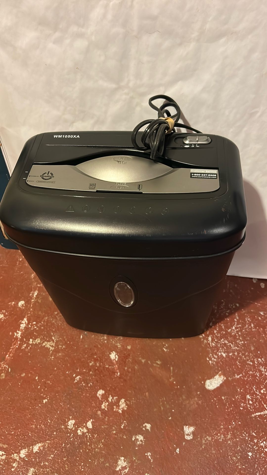 SHREDSAFE Paper Shredder
