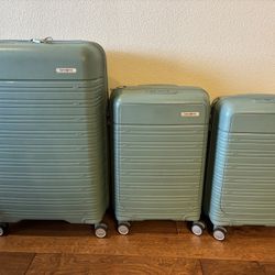 Samsonite Suitcases