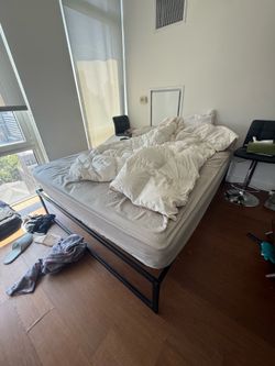 free queen bed mattress and frame