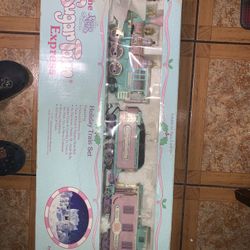 Precious Moments The sugar town Holiday express train set Enesco 
