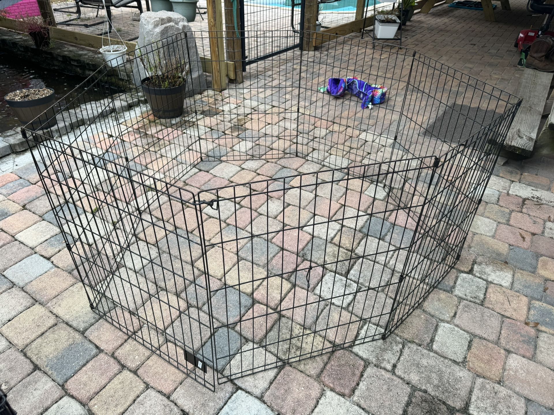 Small Animal Pen Or Dog Pen