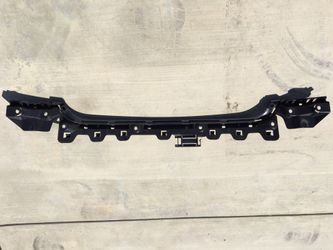 BMW e92/e93 m3 rear bumper bracket center