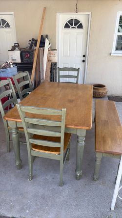 SOLID WOOD Table