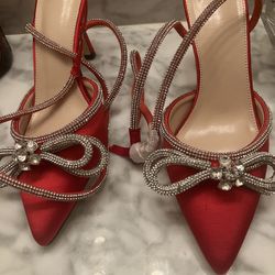 New Beautiful Heels Size 8