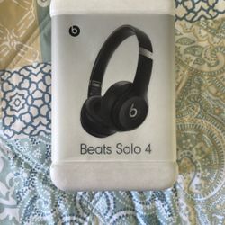 New Never Opened Beats Solo 4