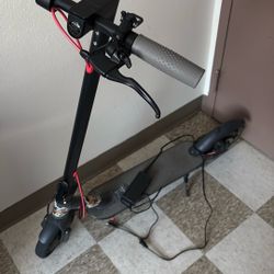 AOVOPRO ELECTRIC SCOOTER 