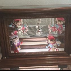 Vintage Pulaski Lighted, Mirrored Curio Console  