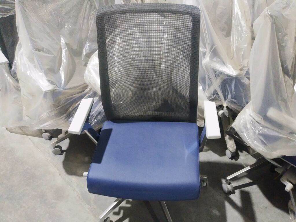 Haworth Very Task Chair (Pacific Blue)