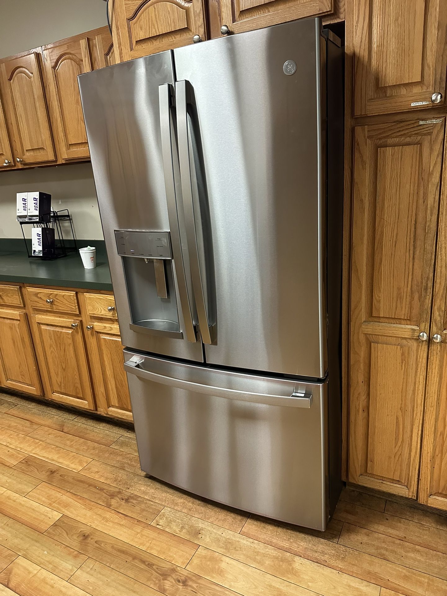 GE Refrigerator