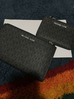 Micheal Kors Wallets 