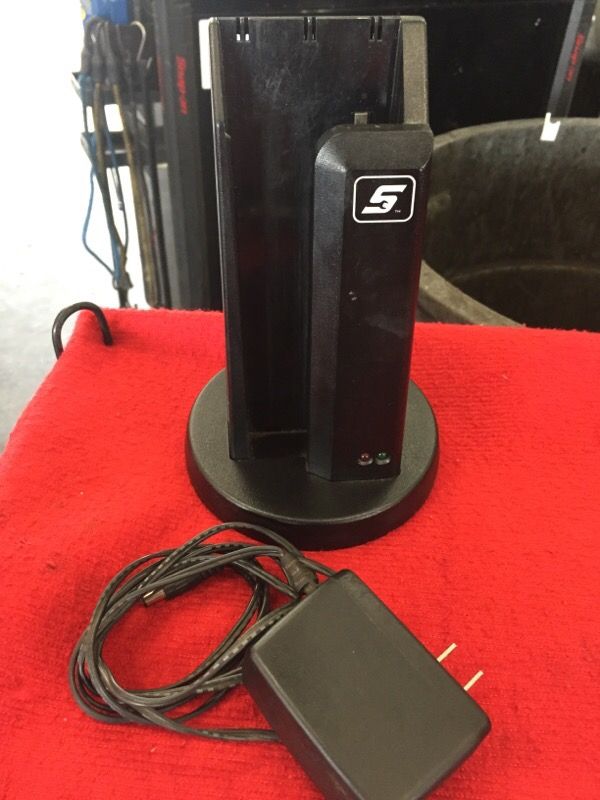 SnapOn Solus Pro and Modis battery charger for Sale in Casa Grande, AZ