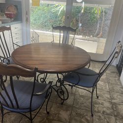 TABLE AND 4 CHAIRS VINTAGE GOOD CONDITION WOOD 