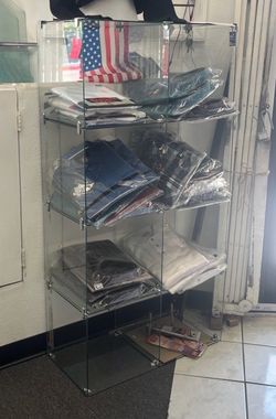 Display glass cubes