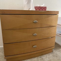 Solid Wood Side Table/Small Dresser 