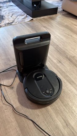 Shark Robot Vacuum with Self-Empty Base