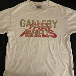 Gallery Dept Size M