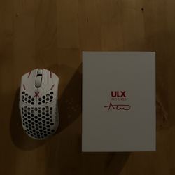 Finalmouse UltralightX Pro Series - Aceu (Medium: Lion)