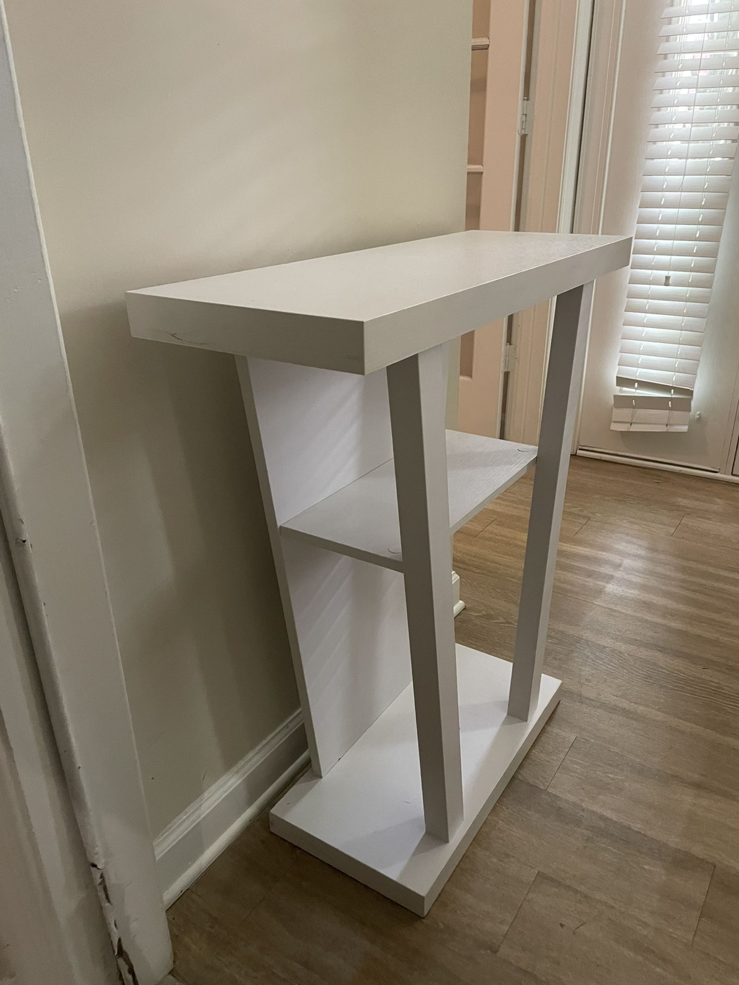 White Wood Console