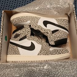 Air Jordan 1 Retro OG High Mens: Size 8