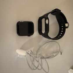Series 5 Apple Watch 44MM - Black